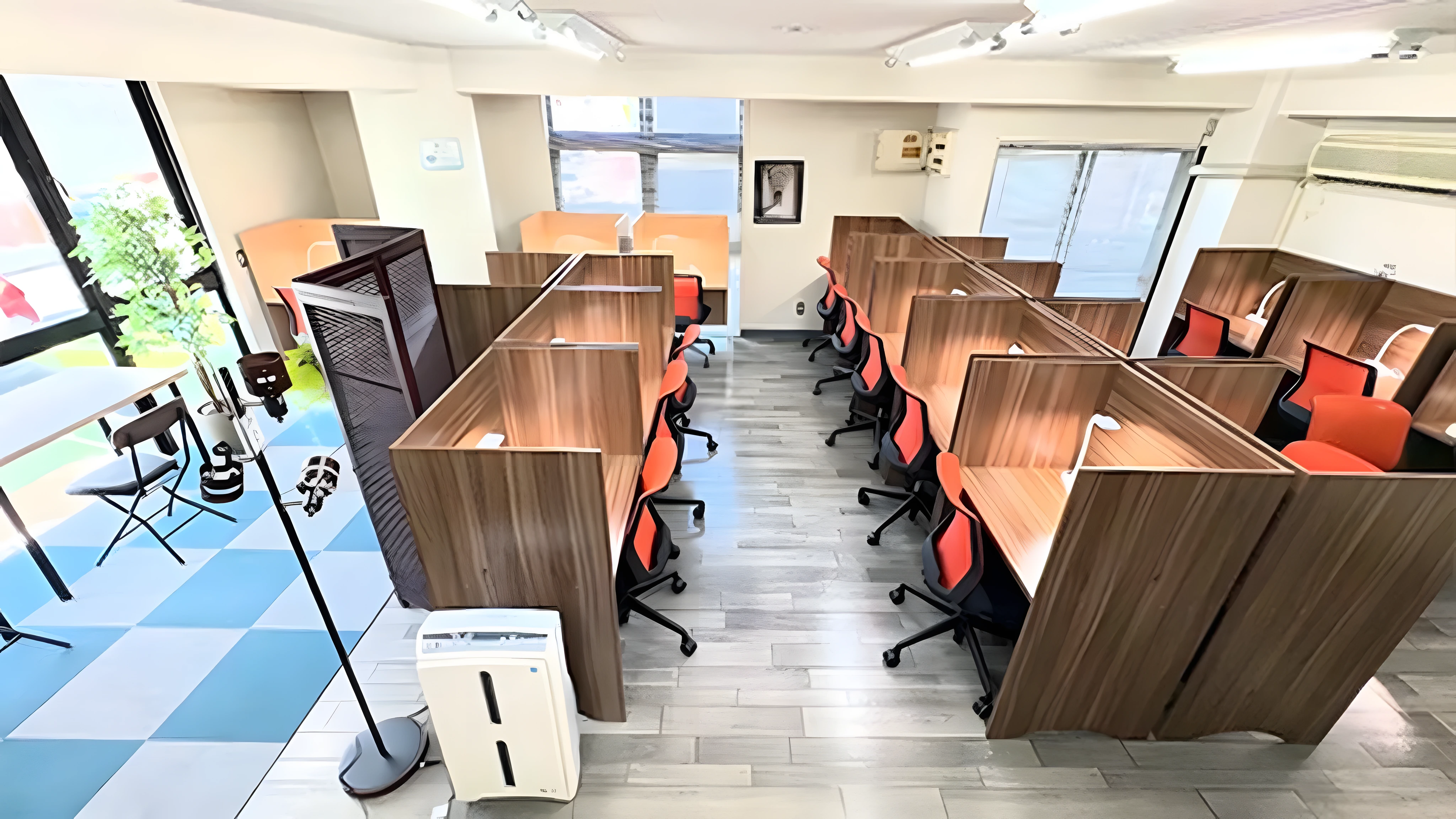 【岡山】自習室 Desk and Chair 伊島店