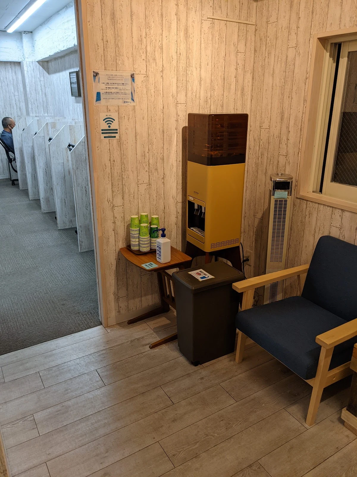 勉強カフェ 吉祥寺スタジオ の店内 (Google提供)