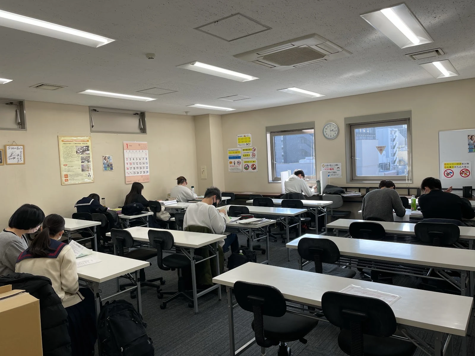 無料学習室 学術の森 本校 の店内 (Google提供)