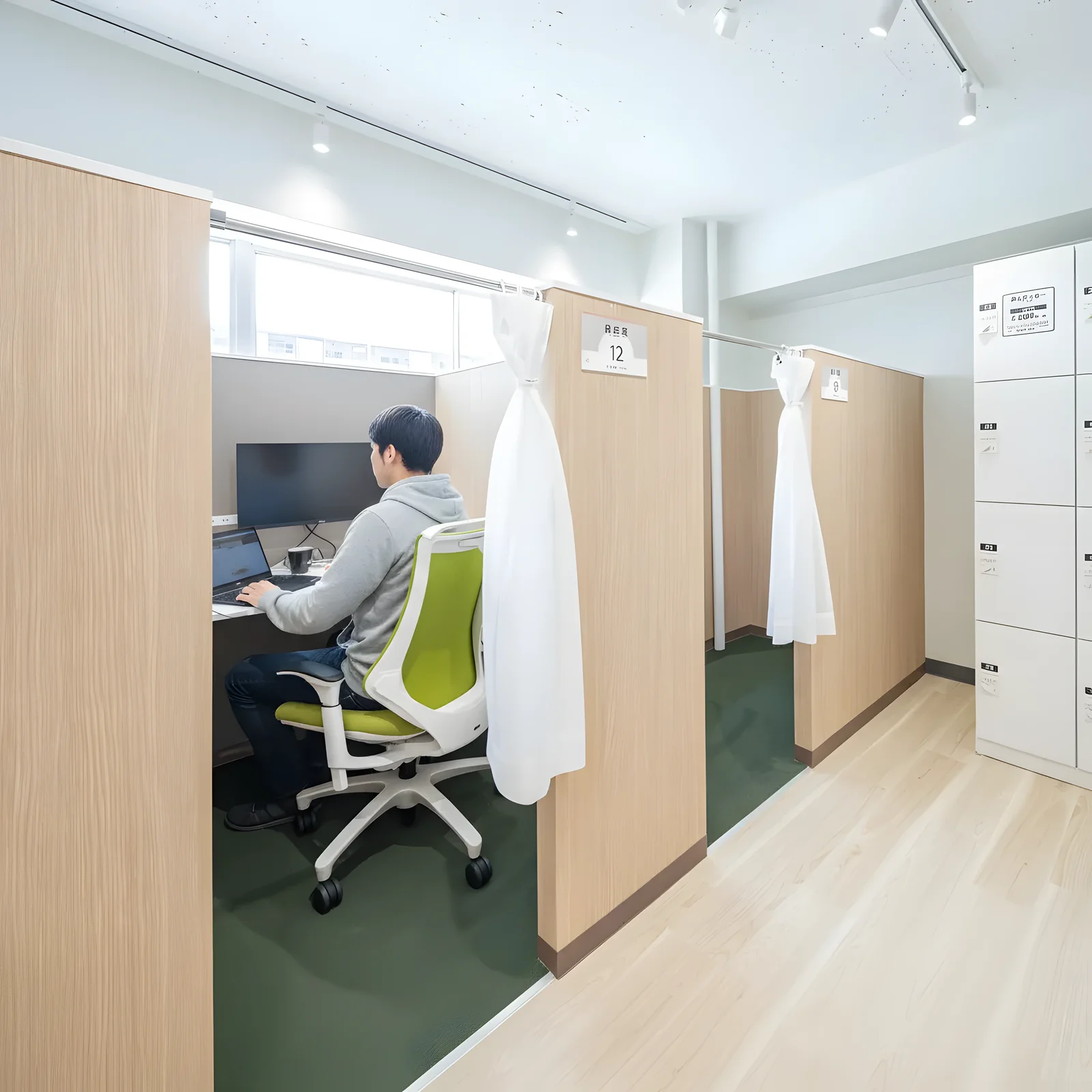 自習室 KAKOI 後楽園駅前店 の内観（画像提供: 自習室KAKOI）