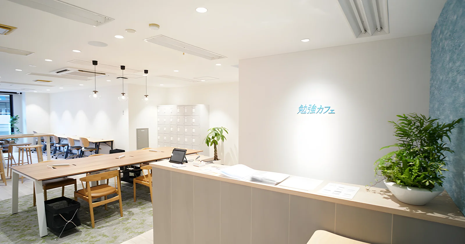 勉強カフェ 大井町スタジオの内観写真（画像提供: lp.benkyo-cafe.net）