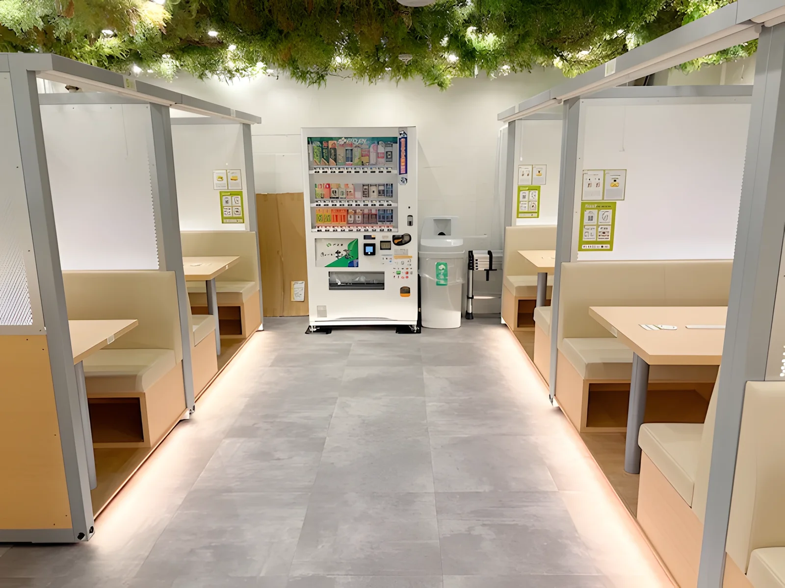 FEEEP FEEEP ニュー新橋ビル店 外観（画像提供: FEEEP）