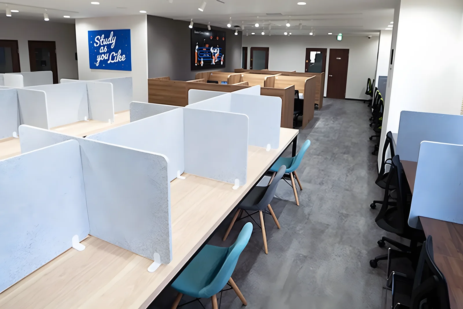 Gadol Cafe&Study 三宮店