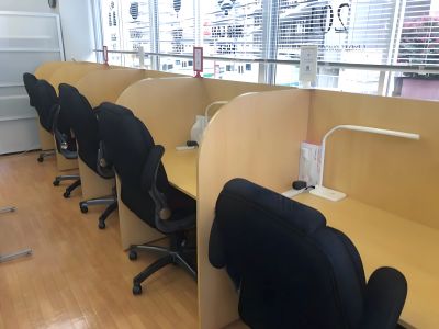 千葉コワーキングスペース201 内観（画像提供: chiba-coworking.com）