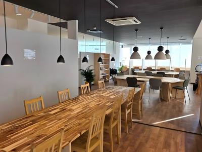 山形七日町自習室 BoostRoom 店内風景（画像提供: bm-iioffice-app-production.s3.ap-northeast-1.amazonaws.com）