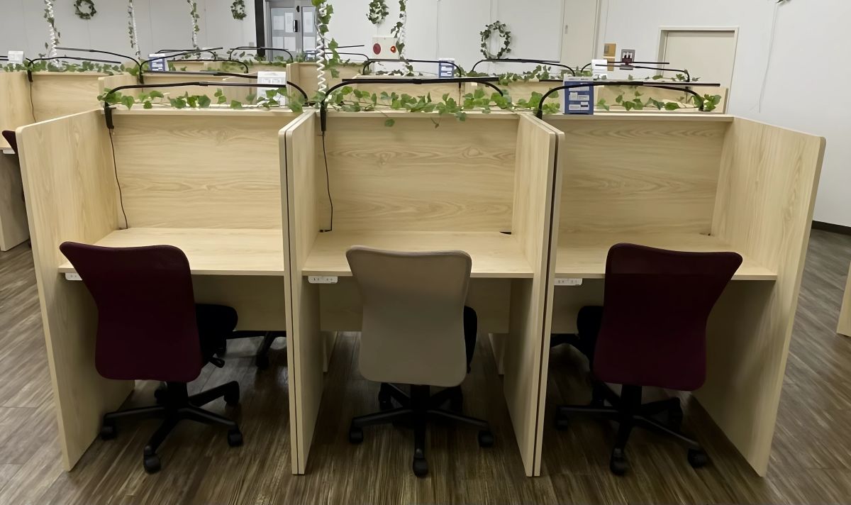 街角自習室 The Other Deskの外観・内観写真（画像提供: the-other-desk.com）