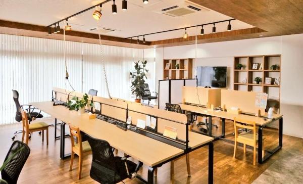 コワーキング&自習スペース1st. BASE の店内 (Google提供)