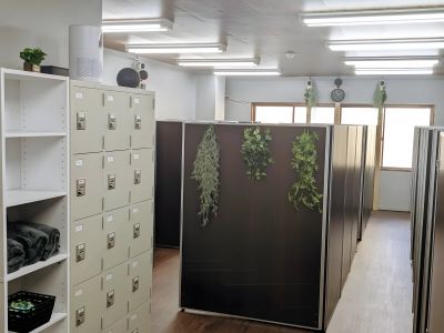 おこもりカフェ（有料自習室）の外観・内観写真