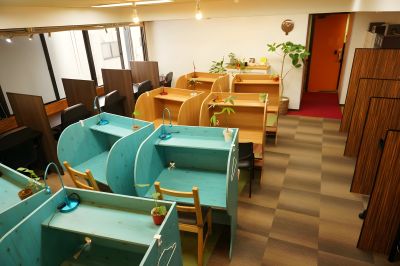 会員制自習室 まち図書カフェ 八丁堀roomの外観・内観写真