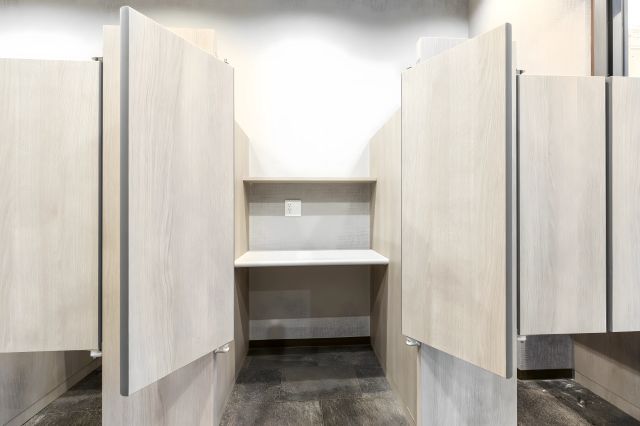 BIZcomfort亀戸南の外観・内観（画像提供: BIZcomfort）