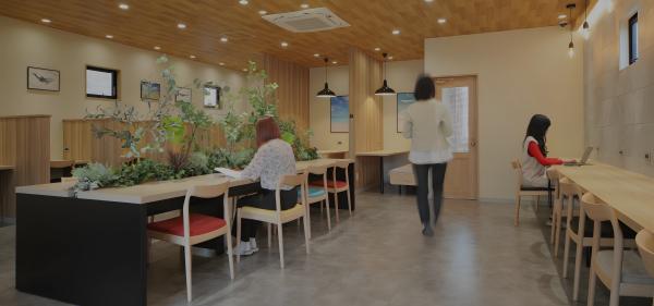 MOKU...パーソナル空間「みんなの自習室」 内観（画像提供: moku-moku24.com）